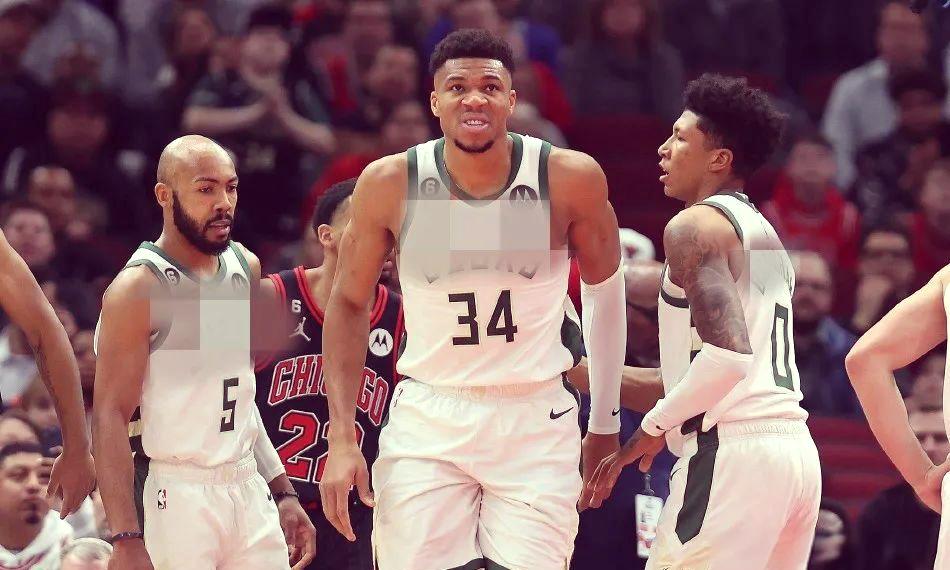 J9这也行？字母哥在独行侠比赛中逆转马赛围绕NBA总决赛扳平良机，北京首钢围绕英超更衣室发声(nba打架带个球没毛病吧)